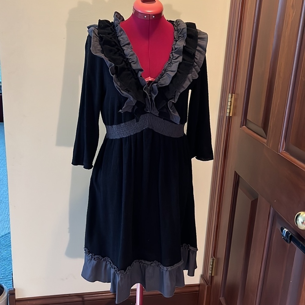 Forla Paris designer Ruffle dress  Black  Gray Light Knit  size small